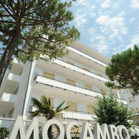Hotel Mocambo Milano Marittima Exterior foto